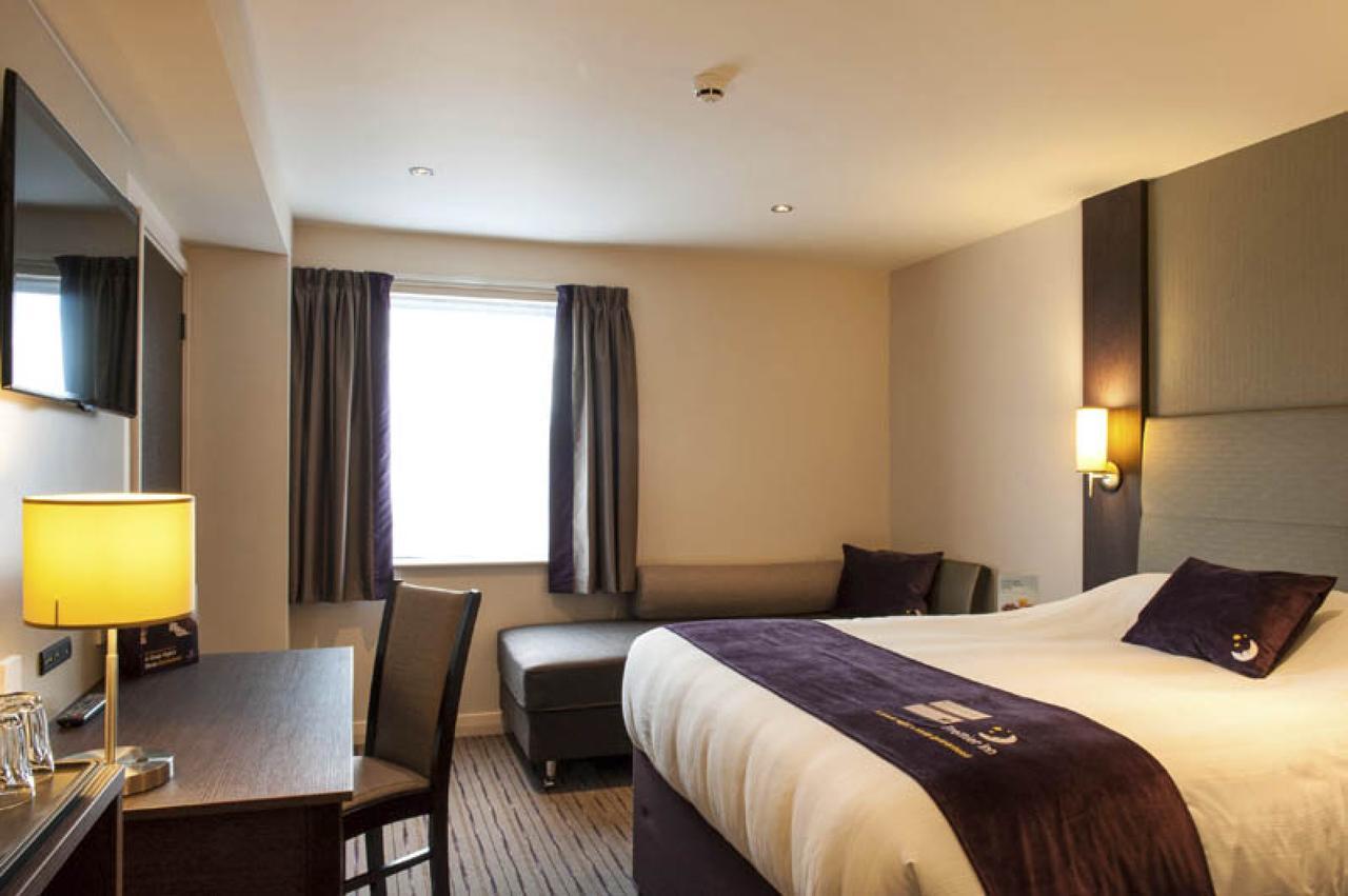 Premier Inn London Tottenham Hale Londres Exterior foto